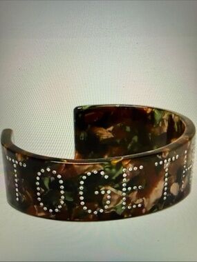 INDIA HICKS “Together” Camo Tortoise Cuff Bracelet